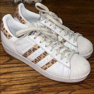 Adidas Leopard Superstars Sz 9